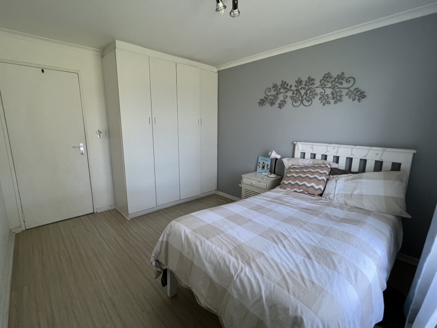 2 Bedroom Property for Sale in Pinelands Western Cape